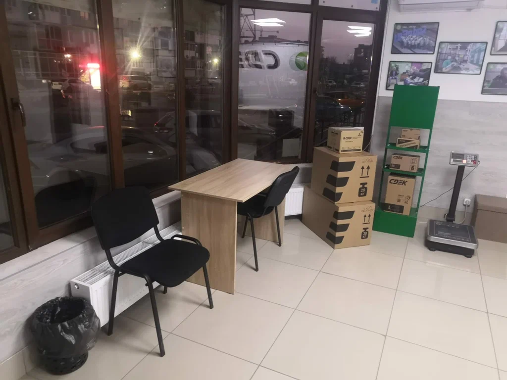 СДЭК  Краеведа Соловьева 6 корп3